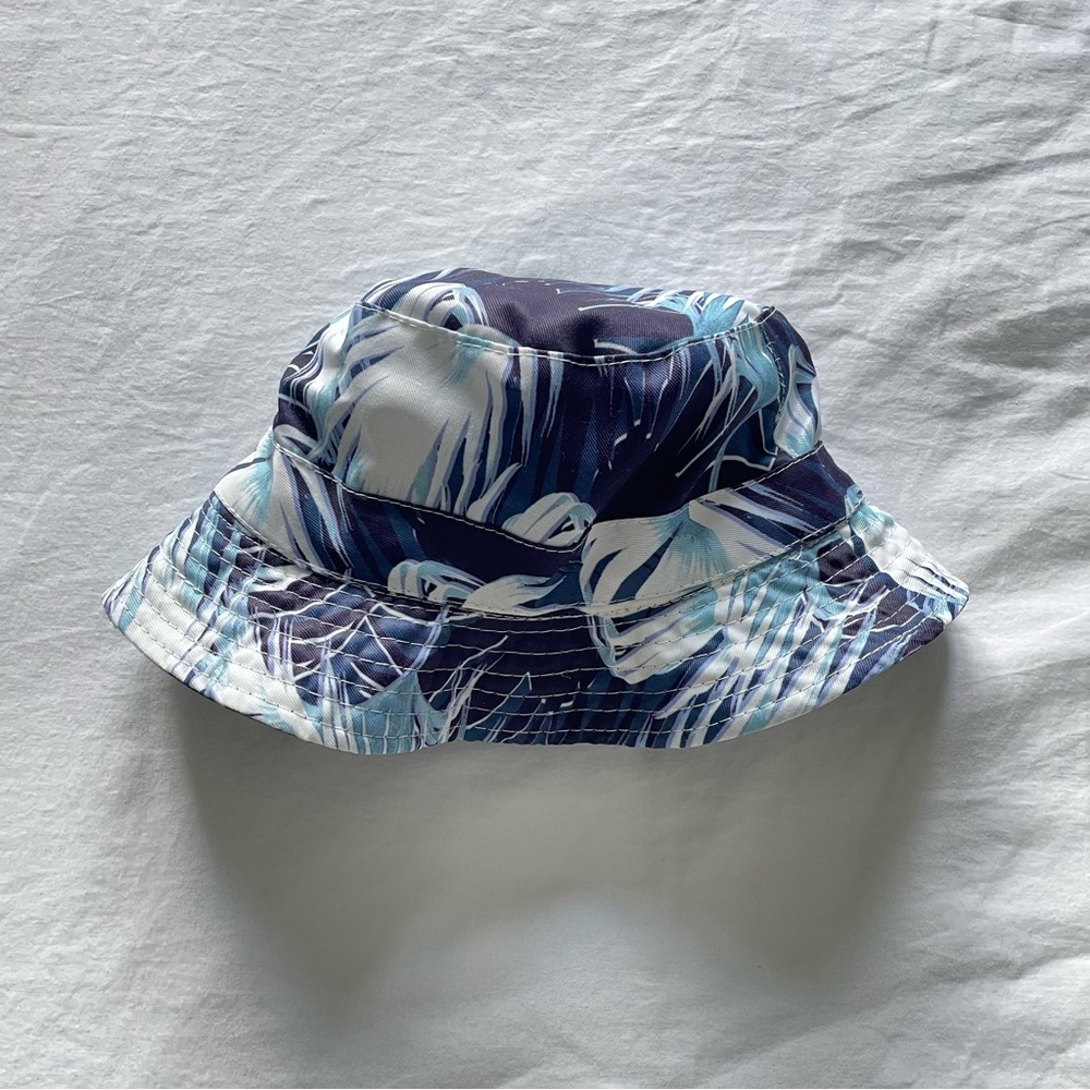 3/$20 🖤 Palm Tree Bucket Hat